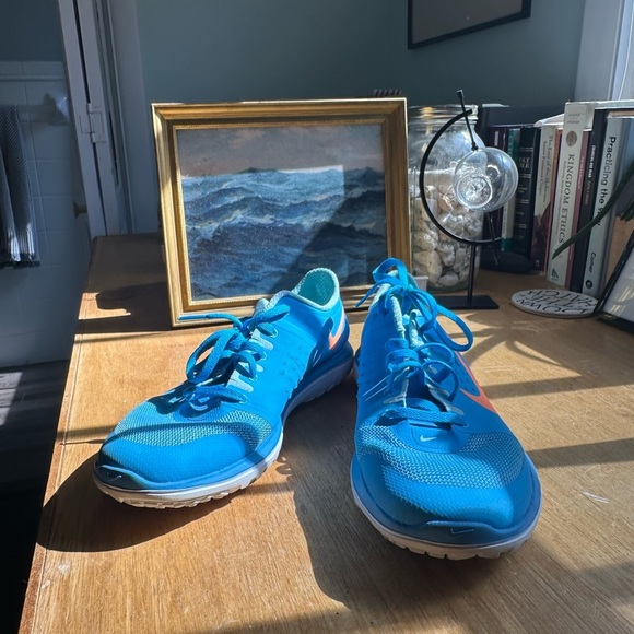 Blue and Orange Nike Running Shoes - Picture 4 of 7